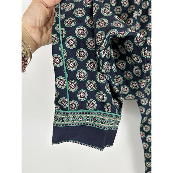 J. Crew Collection Low Rise Silk Capri In Navy Gold Geometric Print Pajama Sz 4 - Picture 2 of 12